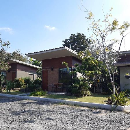 Vwara Resort Buriram Exterior photo